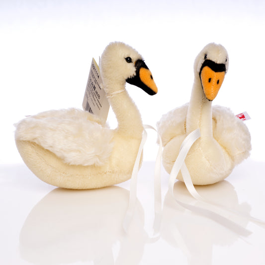 STEIFF 'Wedding Swan Set' 2017 limited Edition, White Tag 021114