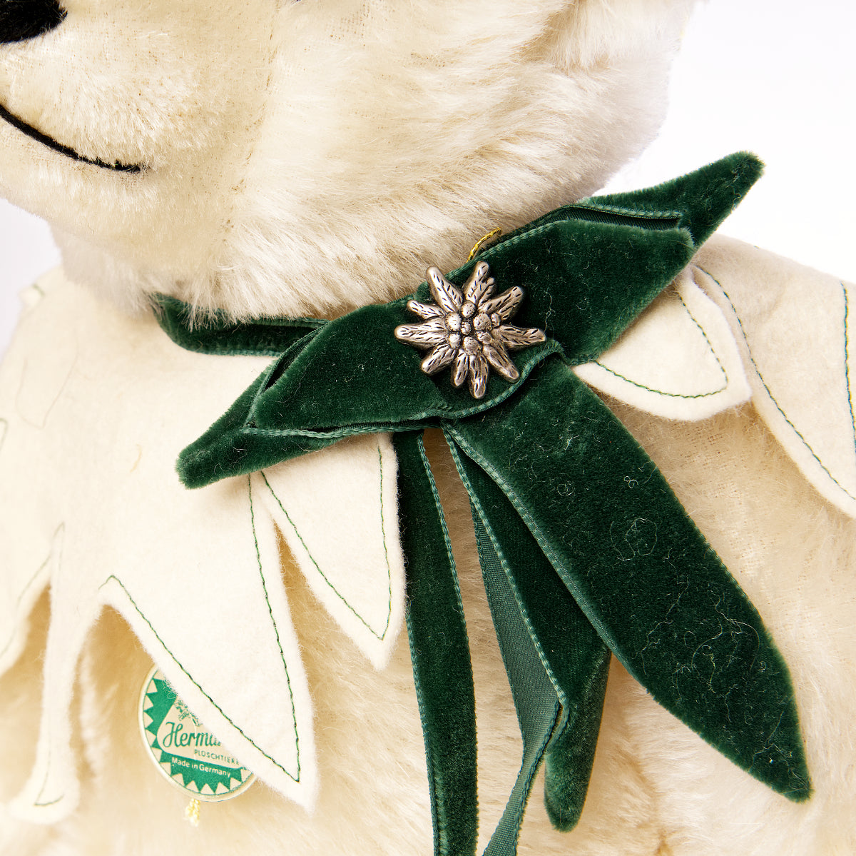 HERMANN-SPIELWAREN 'Edelweiss' Musical Bear - Limited Edition