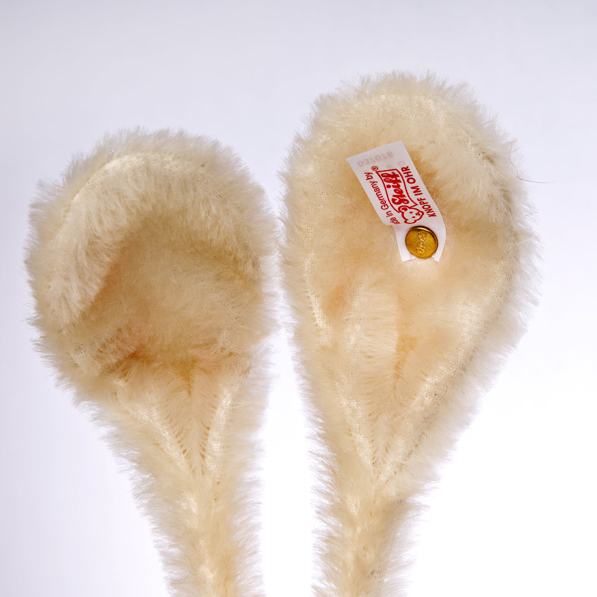 STEIFF 'Fritzle' the Musical Rabbit 2007 - White Tag 037078 Limited Edition