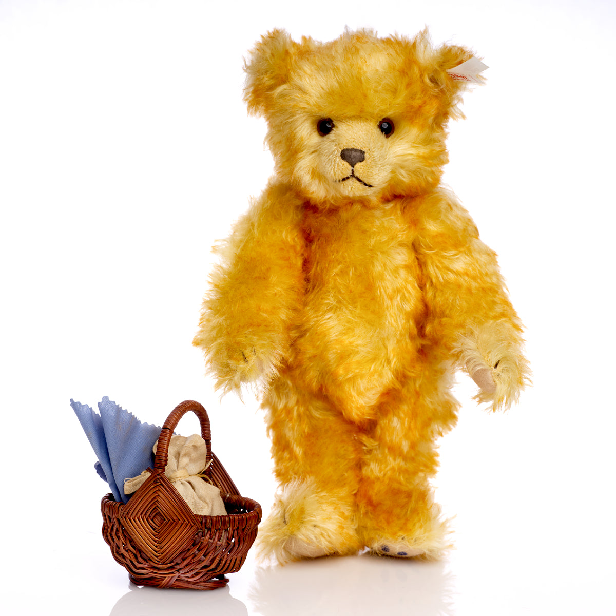 Steiff 'L’Ours La Provençale' 2000 Limited Edition for France
