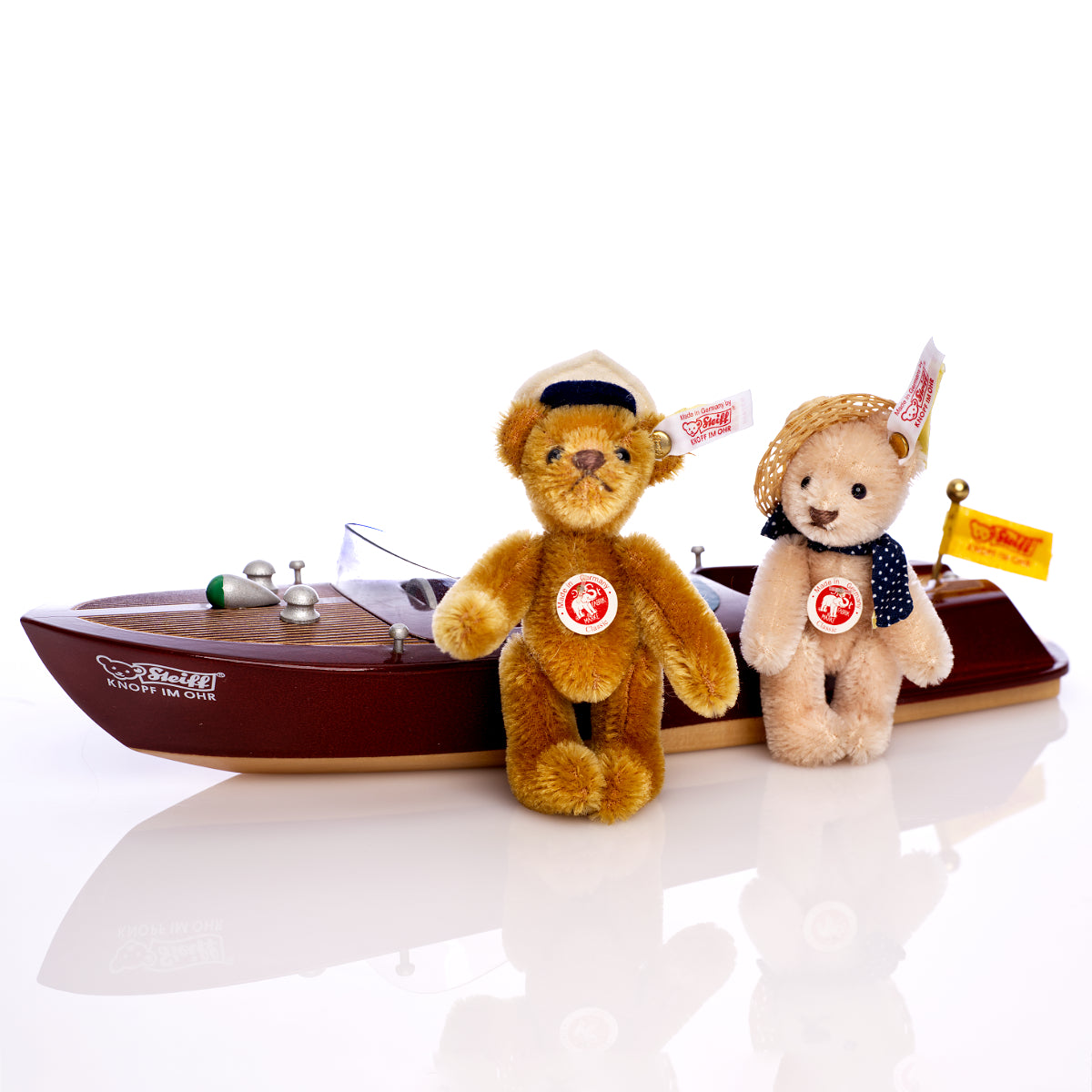 STEIFF 'Teddy Bear set with Motorboat' 2006 LE - White Tag 037405