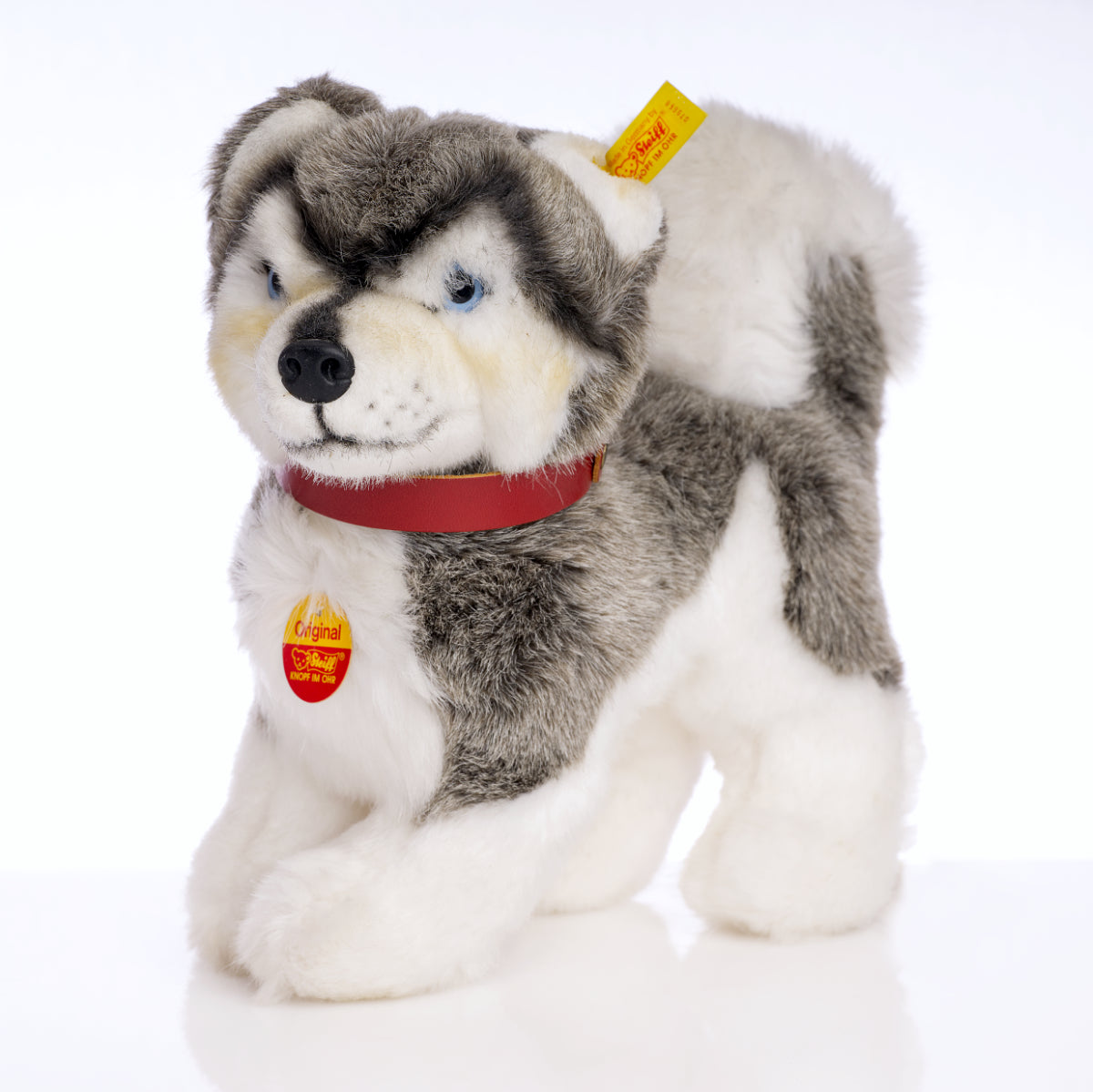 STEIFF 'Siberian Husky Dog' Yellow Tag 079658 – 28cm from the Plush Collection - Retired