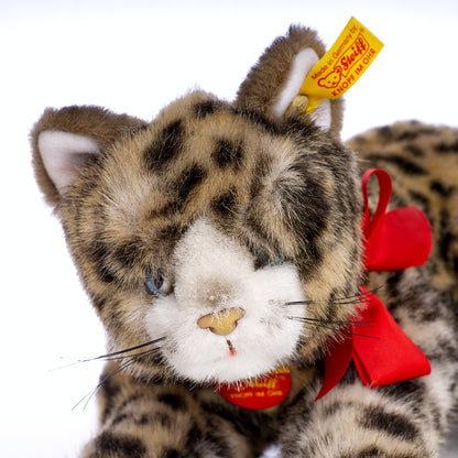 STEIFF 'Minou Lying Tabby Cat' – Vintage Plush, Yellow Tag 074806