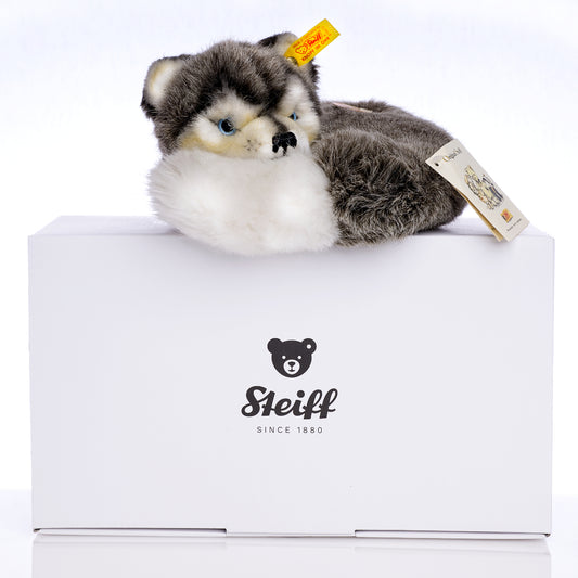 STEIFF - Laying Husky - Yellow Tag 079672, Retired Plush with Tags