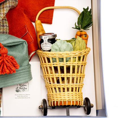 R. JOHN WRIGHT 'Paddington Goes to Market' Accessory Set for his Paddington Collection – Limited Edition, Unused